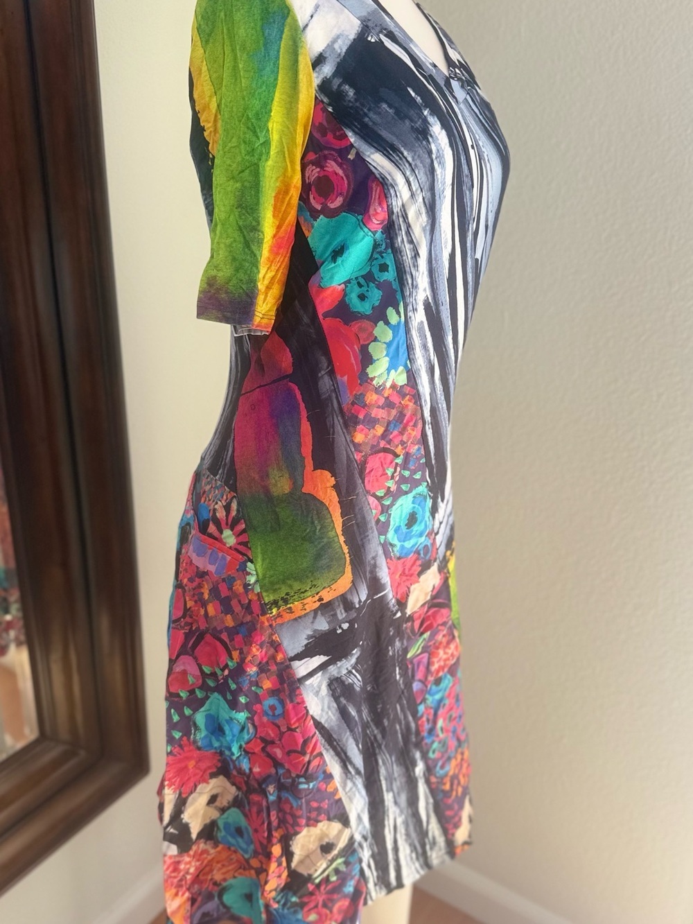 Aime Leon Dore Multicolor V-Neck Midi Dress - Picture 2 of 4